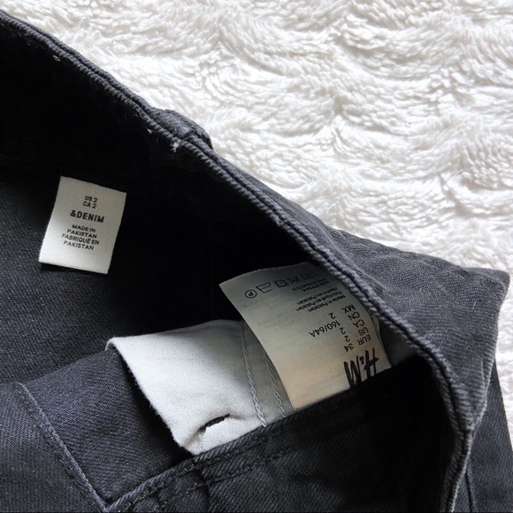 H&M A-Line Faded Black Denim Button-Down Skirt - Picture 6 of 7